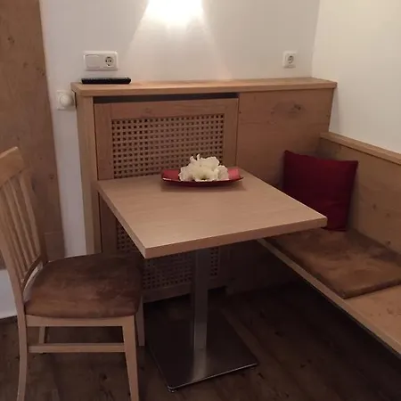 Garni Ingeborg Lägenhetshotell